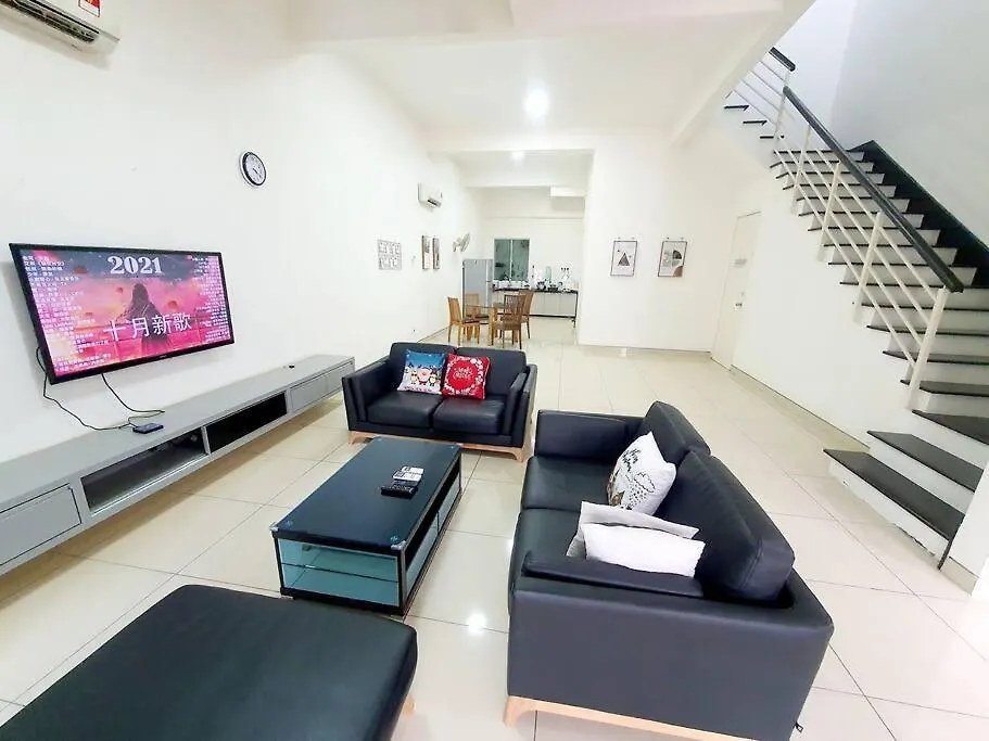 Holiday home Jovial 2 Storey Home 4Room 6Pax Only @Alma Jusco Bukit Mertajam