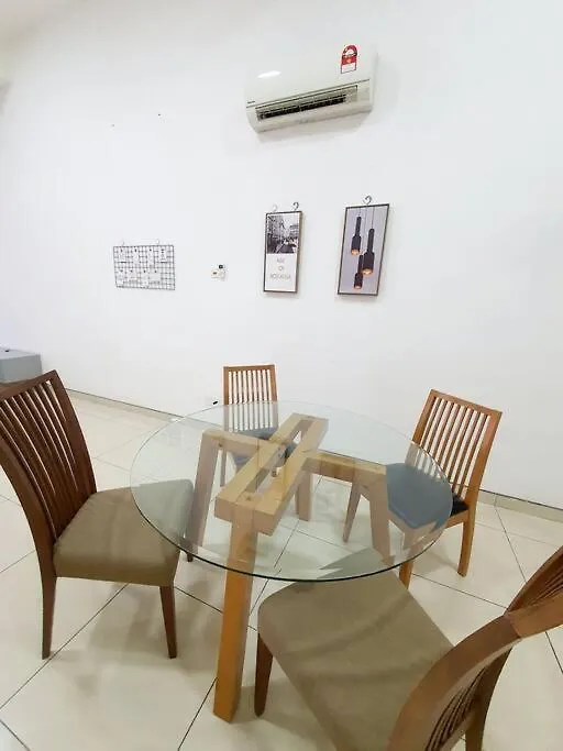Jovial 2 Storey Home 4Room 6Pax Only @Alma Jusco Bukit Mertajam Holiday home